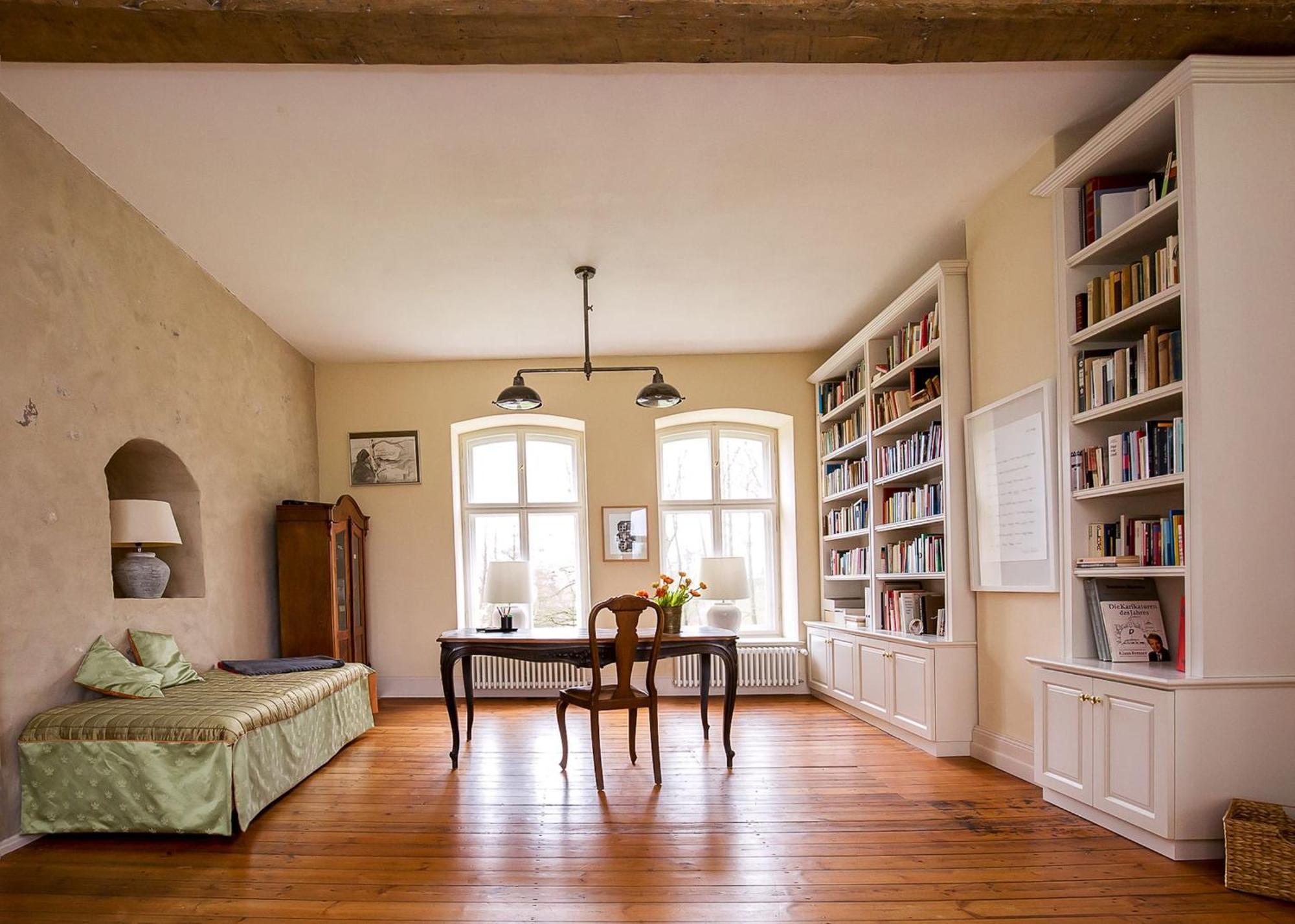 Вилла Gutshaus Penzlin Meyenburg  Экстерьер фото